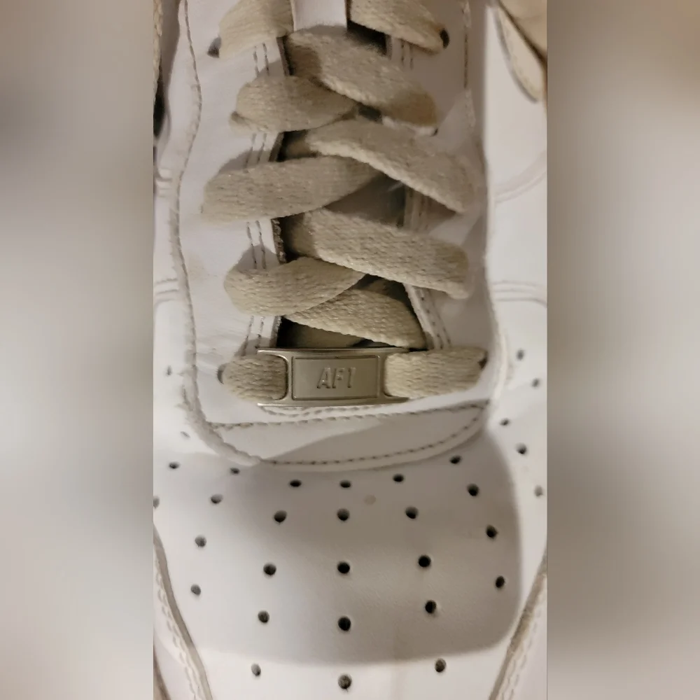 Nike Air Force 1, Size 12.5 - Picture 5 of 6